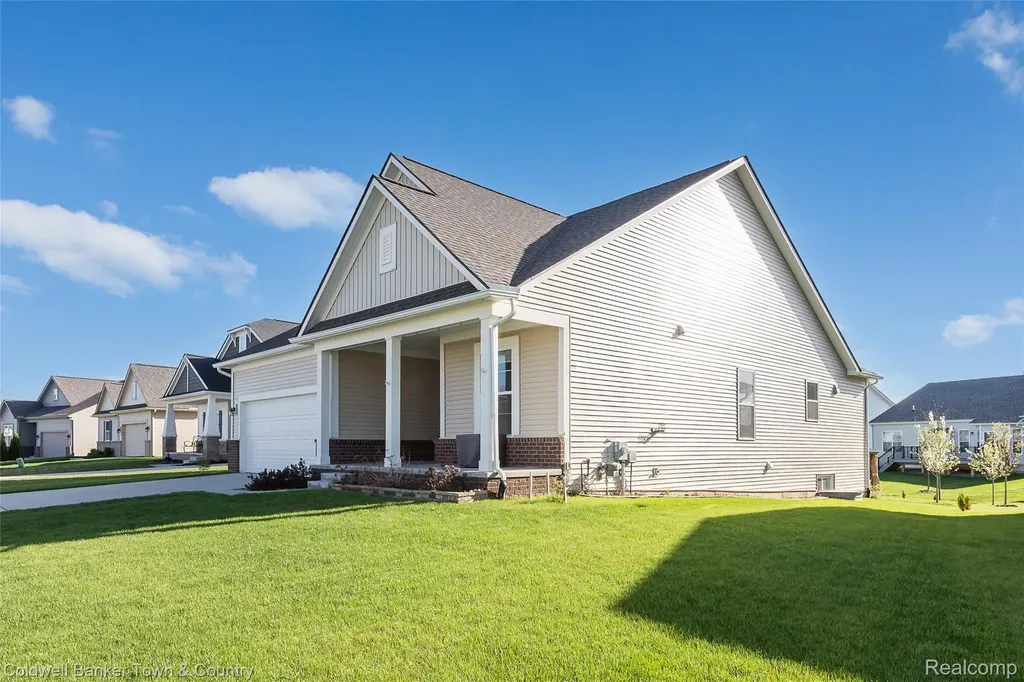 8126 Carston Lane Green Oak Township MI 48116