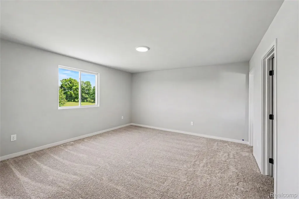6030 Lahring Road Fenton Charter Township MI 48451