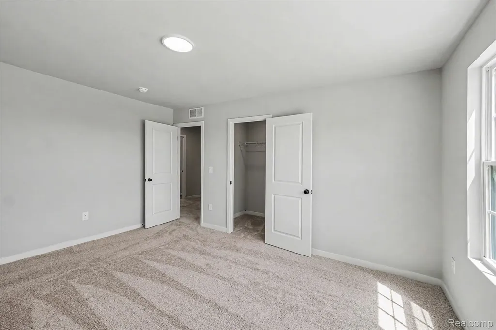 6030 Lahring Road Fenton Charter Township MI 48451