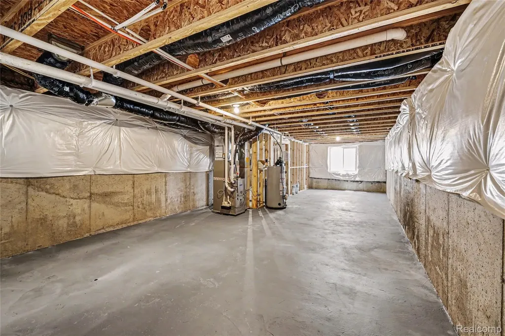 6030 Lahring Road Fenton Charter Township MI 48451