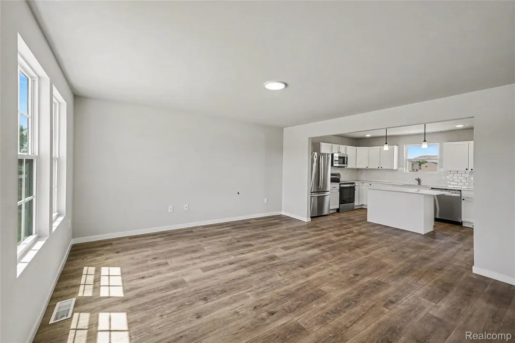 6030 Lahring Road Fenton Charter Township MI 48451