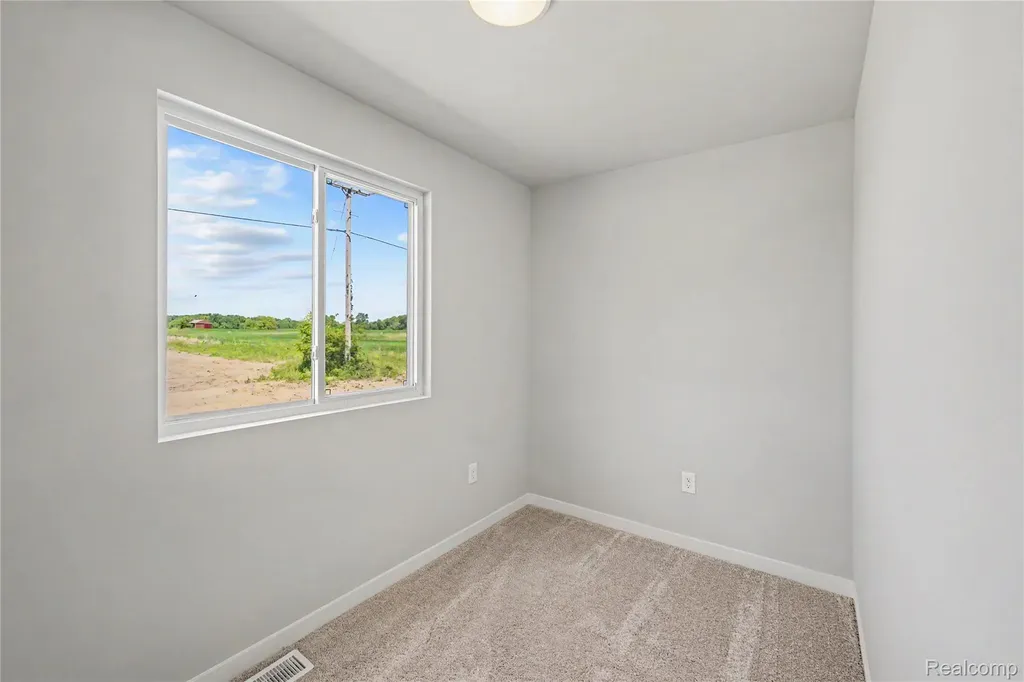 6030 Lahring Road Fenton Charter Township MI 48451