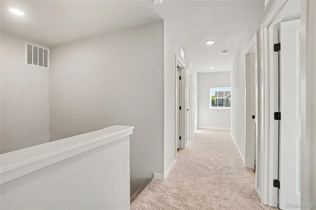 6044 Lahring Road Fenton Charter Township MI 48451