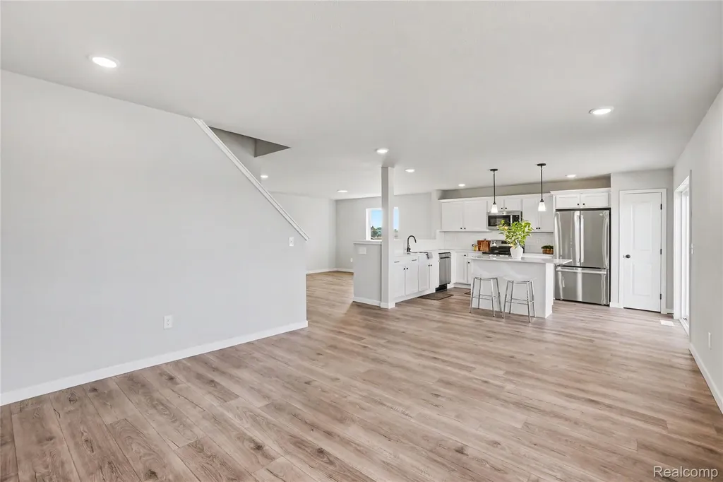 6044 Lahring Road Fenton Charter Township MI 48451