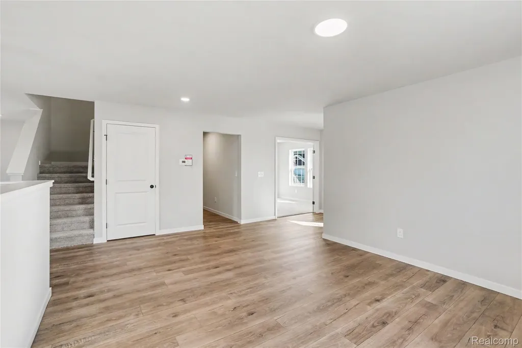 6044 Lahring Road Fenton Charter Township MI 48451