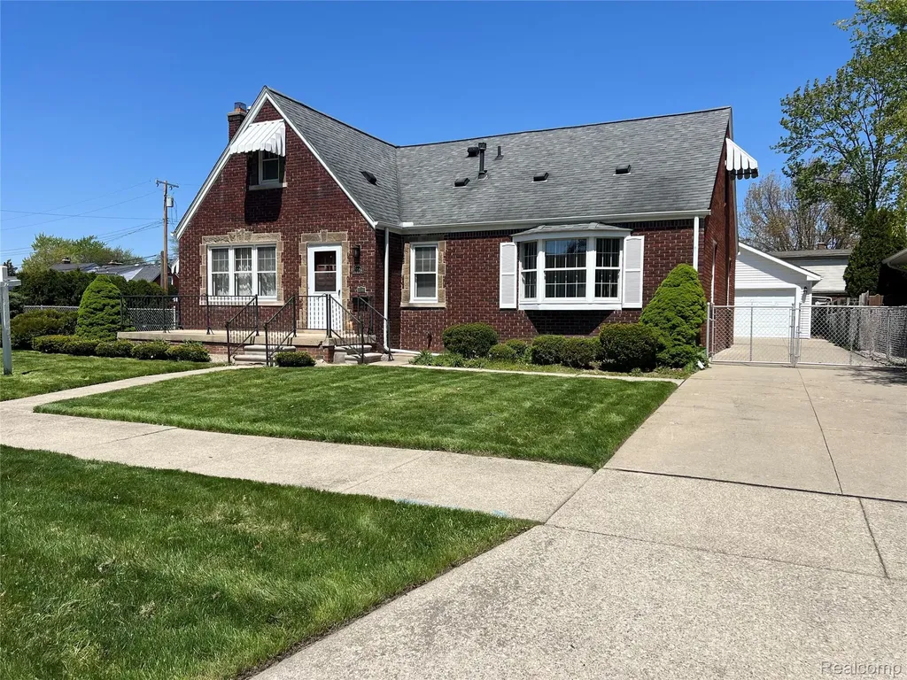 13226 Catalpa Street Southgate City MI 48195
