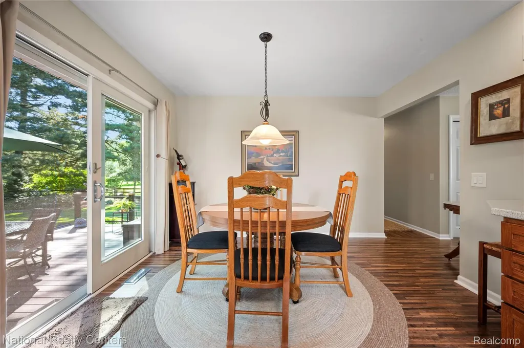 16 Lakeridge Drive Adrian Township MI 49221