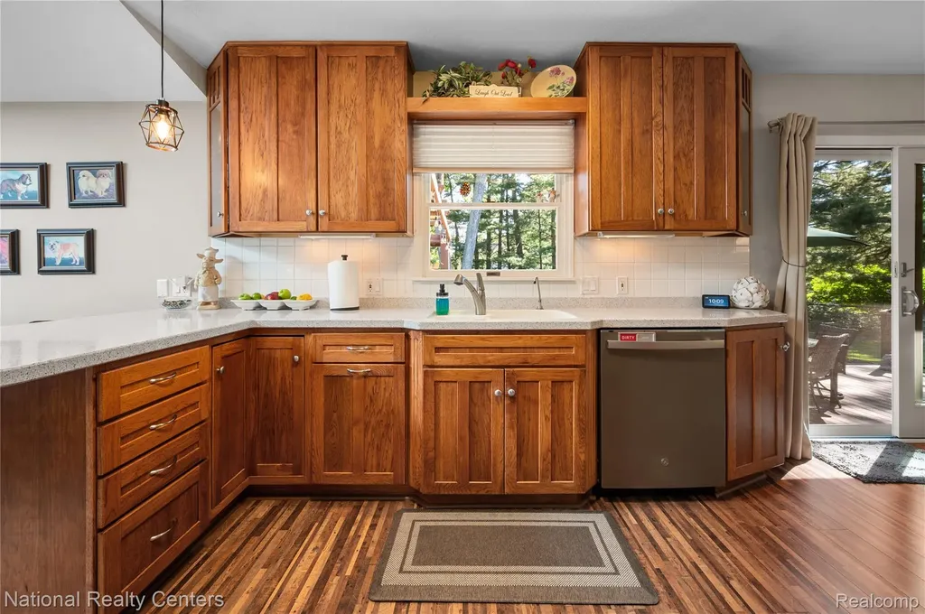 16 Lakeridge Drive Adrian Township MI 49221