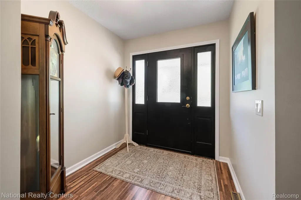 16 Lakeridge Drive Adrian Township MI 49221