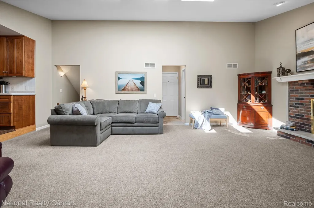 16 Lakeridge Drive Adrian Township MI 49221