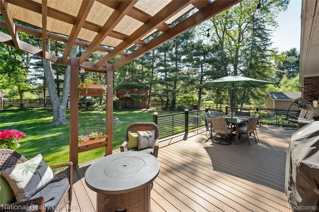 16 Lakeridge Drive Adrian Township MI 49221