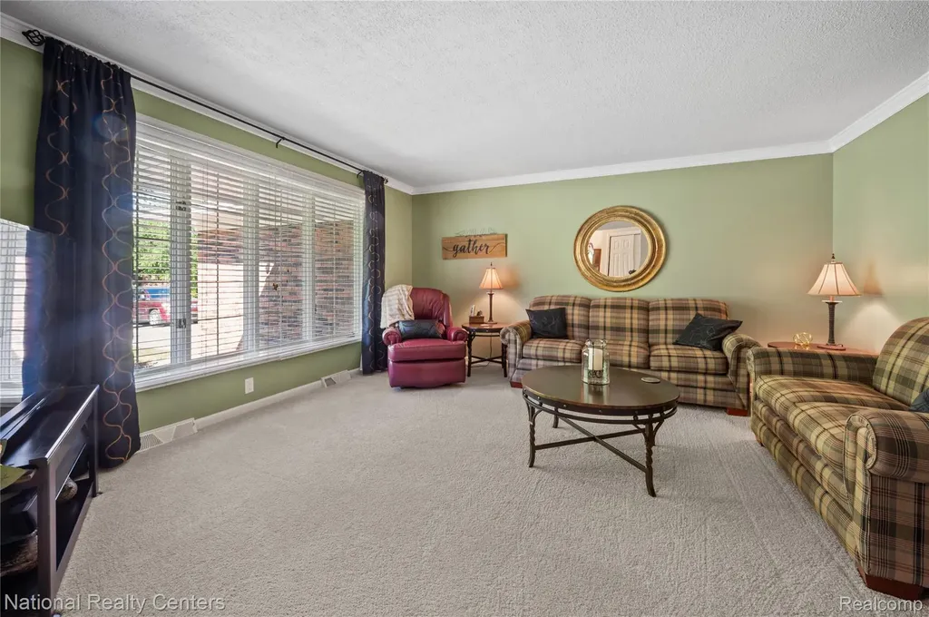 16 Lakeridge Drive Adrian Township MI 49221