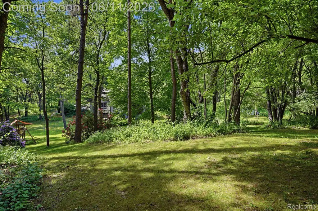 308 Nuthatch Road Ortonville Village MI 48462