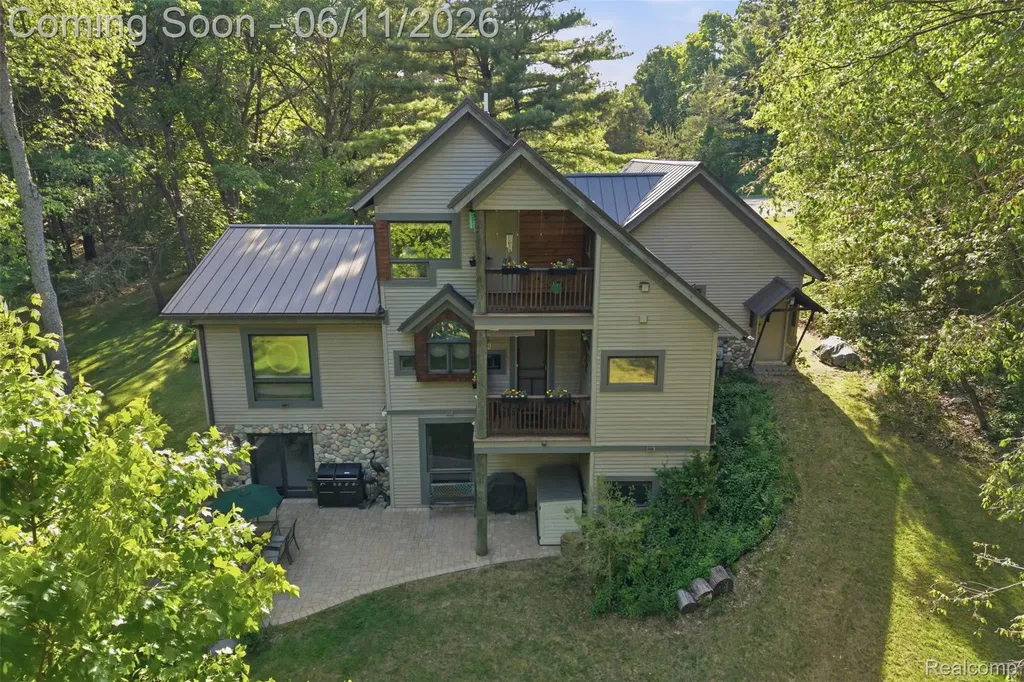 308 Nuthatch Road Ortonville Village MI 48462