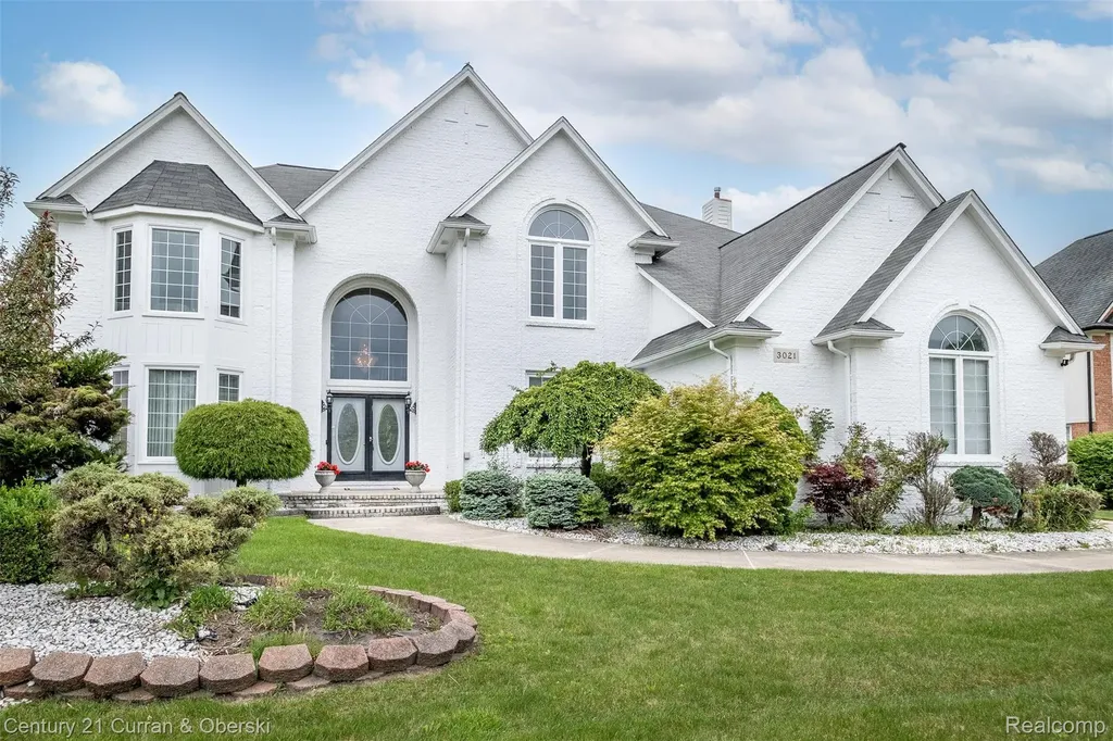 3021 Chinaberry Court Sterling Heights City MI 48314