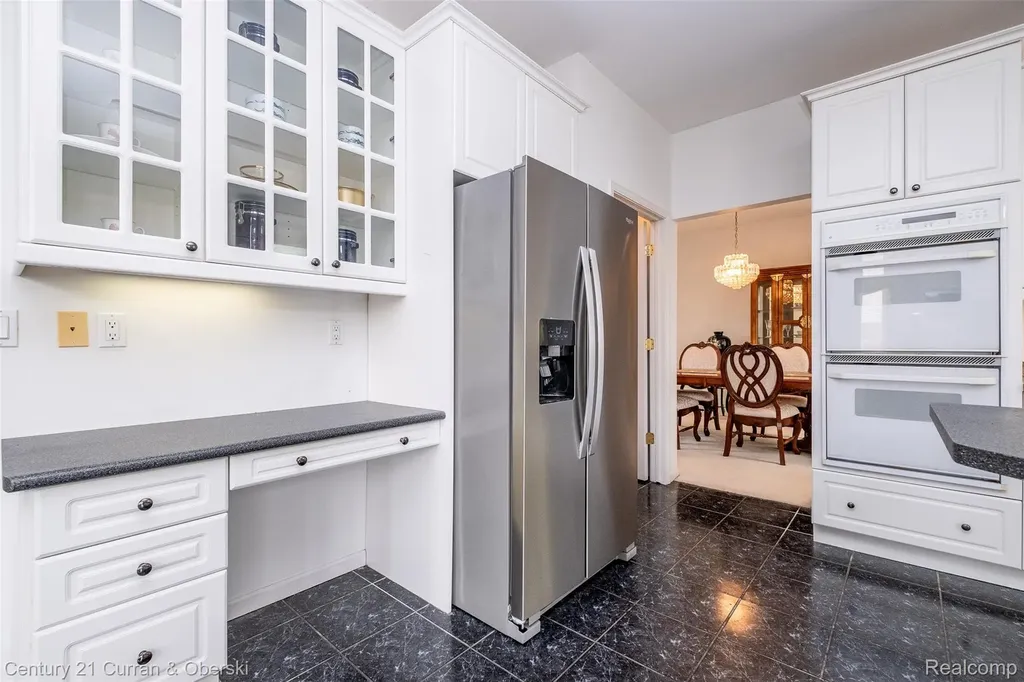 3021 Chinaberry Court Sterling Heights City MI 48314