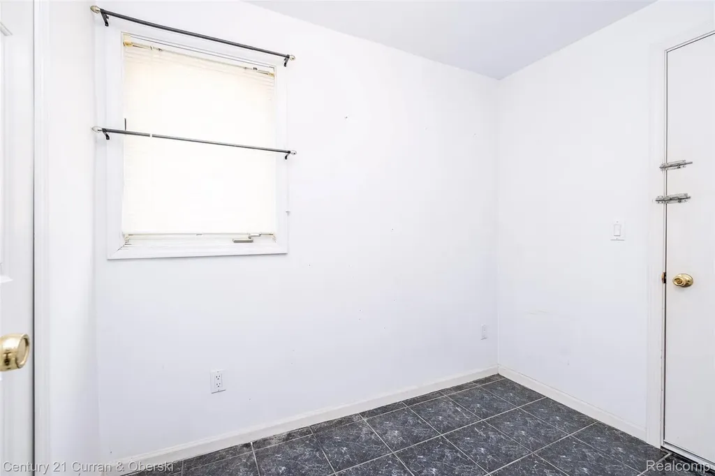 3021 Chinaberry Court Sterling Heights City MI 48314