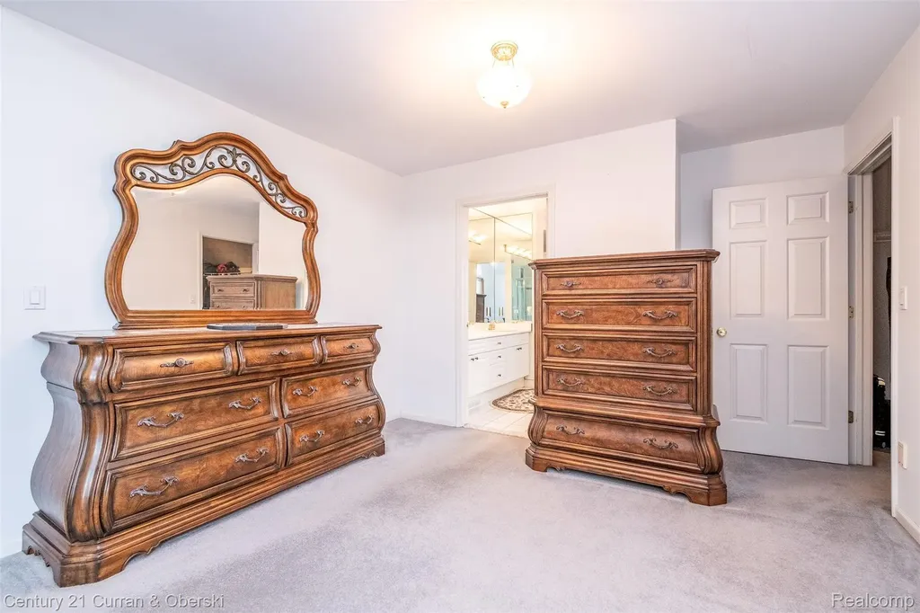 3021 Chinaberry Court Sterling Heights City MI 48314