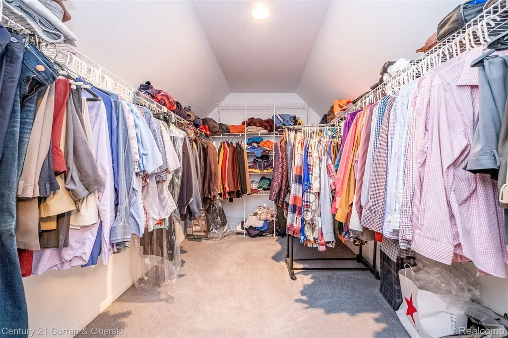 3021 Chinaberry Court Sterling Heights City MI 48314