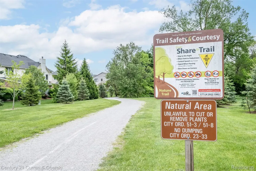 3021 Chinaberry Court Sterling Heights City MI 48314