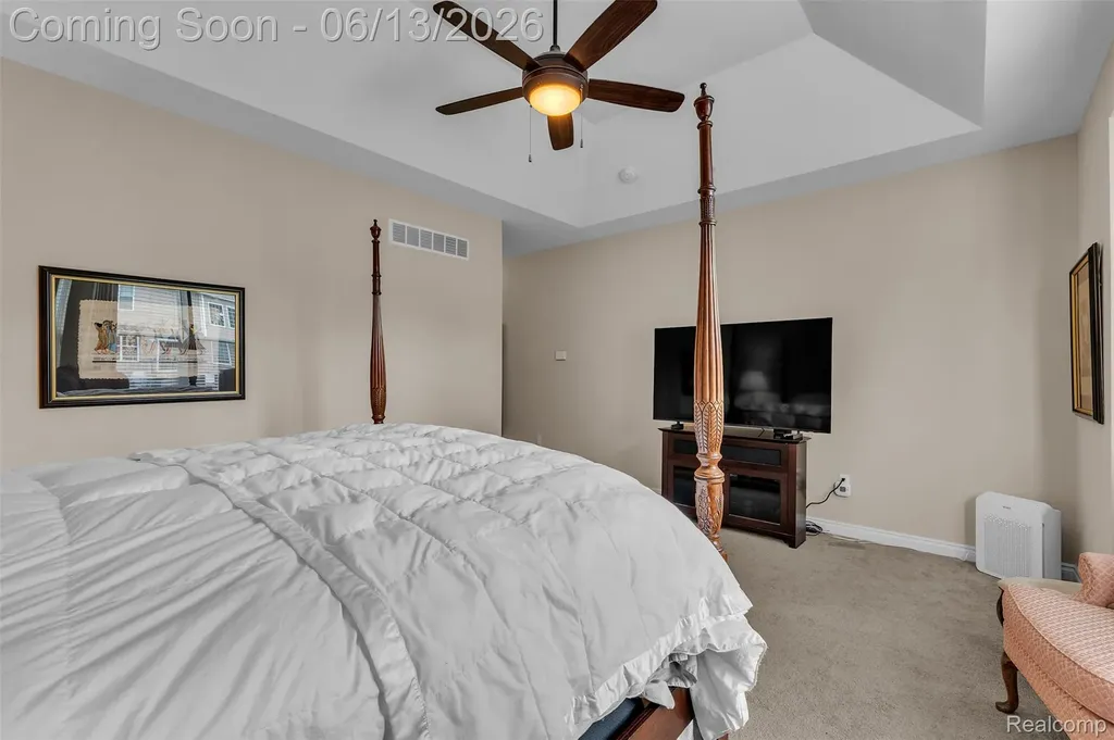 23719 Stoneleigh Drive Lyon Charter Township MI 48178