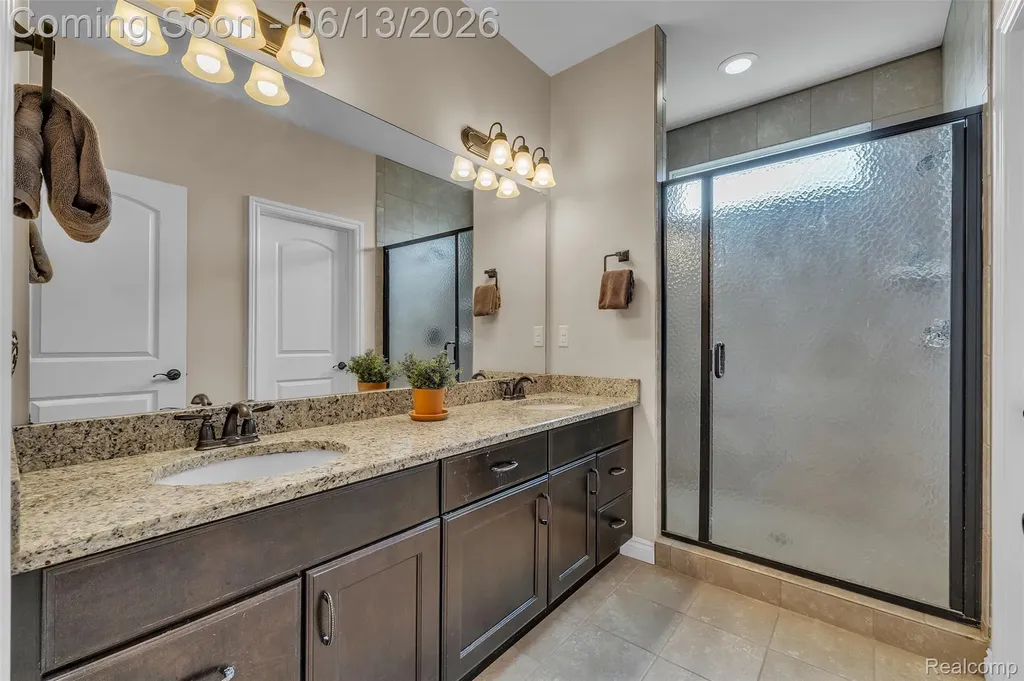 23719 Stoneleigh Drive Lyon Charter Township MI 48178