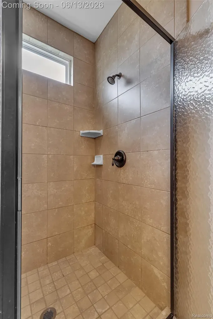 23719 Stoneleigh Drive Lyon Charter Township MI 48178