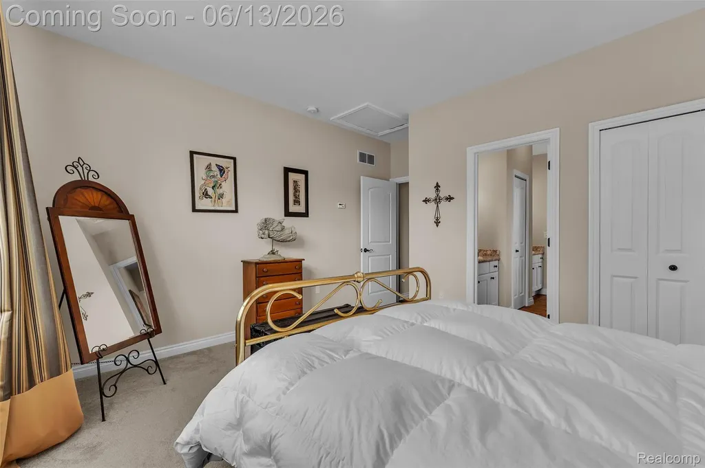23719 Stoneleigh Drive Lyon Charter Township MI 48178