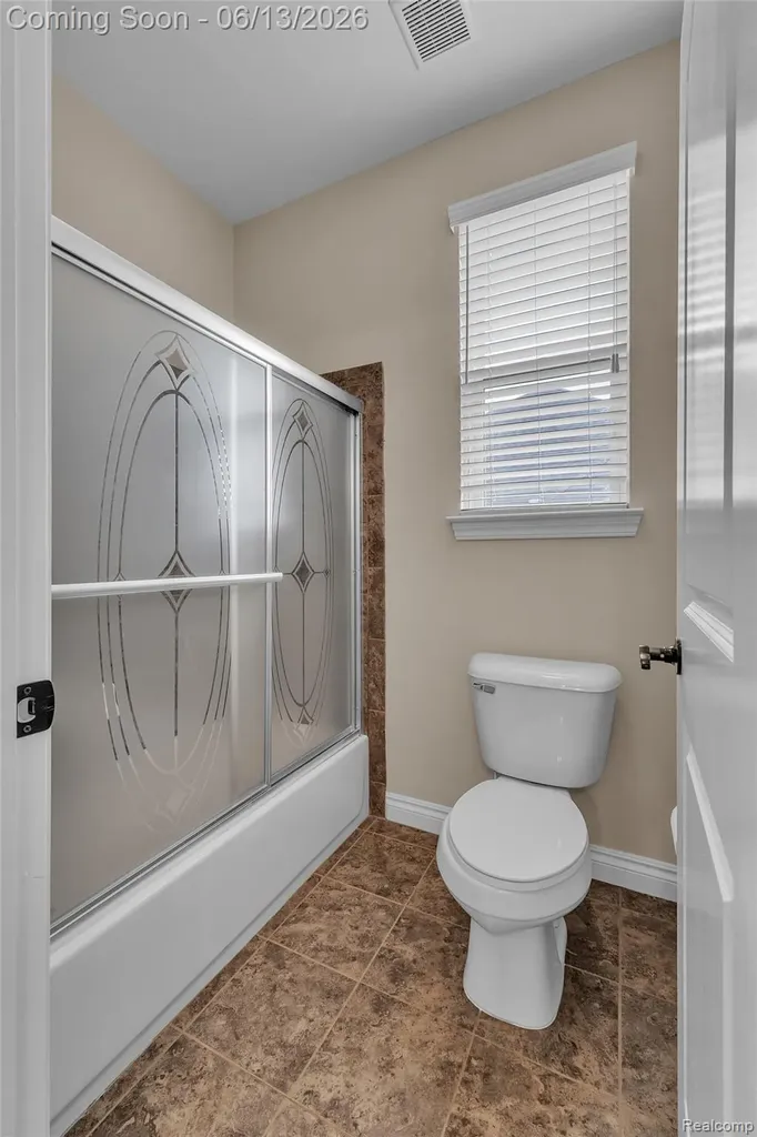 23719 Stoneleigh Drive Lyon Charter Township MI 48178