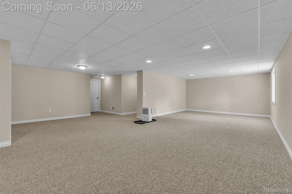 23719 Stoneleigh Drive Lyon Charter Township MI 48178