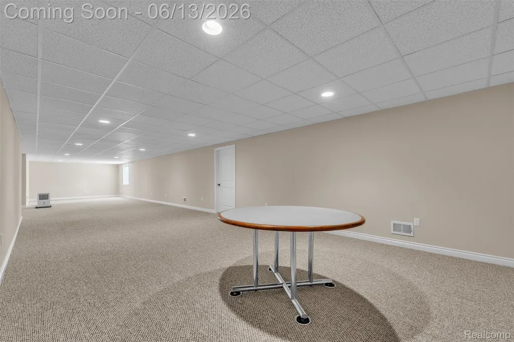 23719 Stoneleigh Drive Lyon Charter Township MI 48178