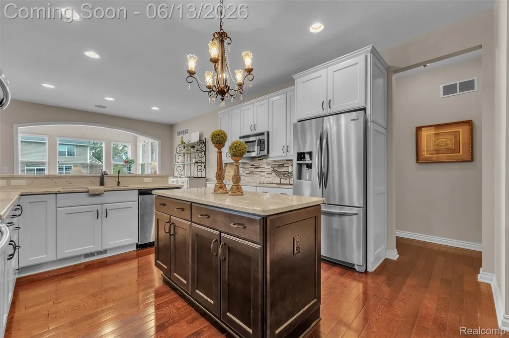 23719 Stoneleigh Drive Lyon Charter Township MI 48178