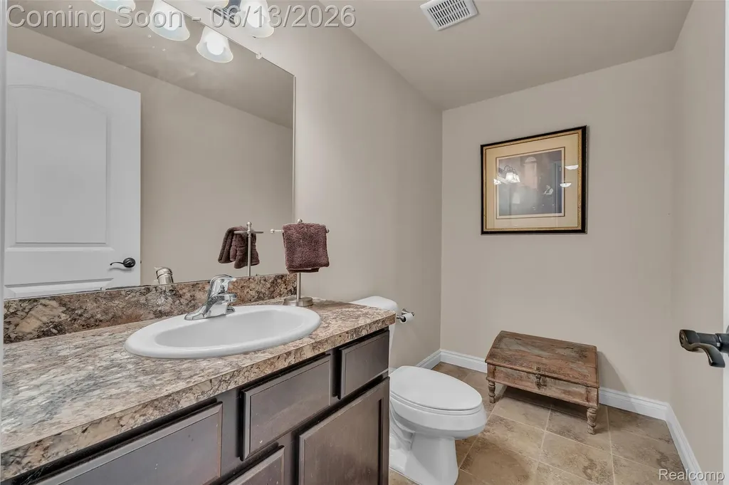 23719 Stoneleigh Drive Lyon Charter Township MI 48178