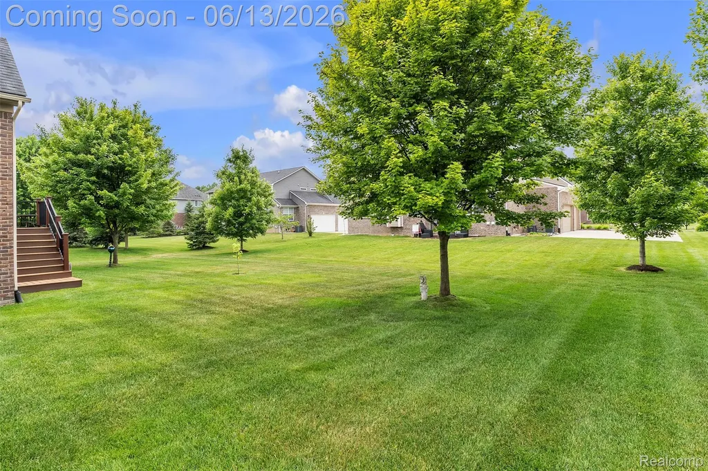 23719 Stoneleigh Drive Lyon Charter Township MI 48178