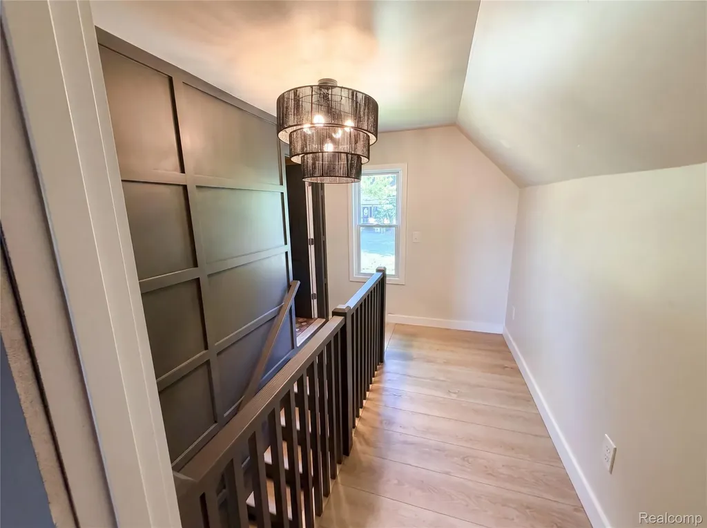 492 Algene Street Lake Orion Village MI 48362