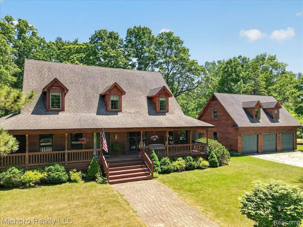 670 Green Creek Lane Brandon Charter Township MI 48371