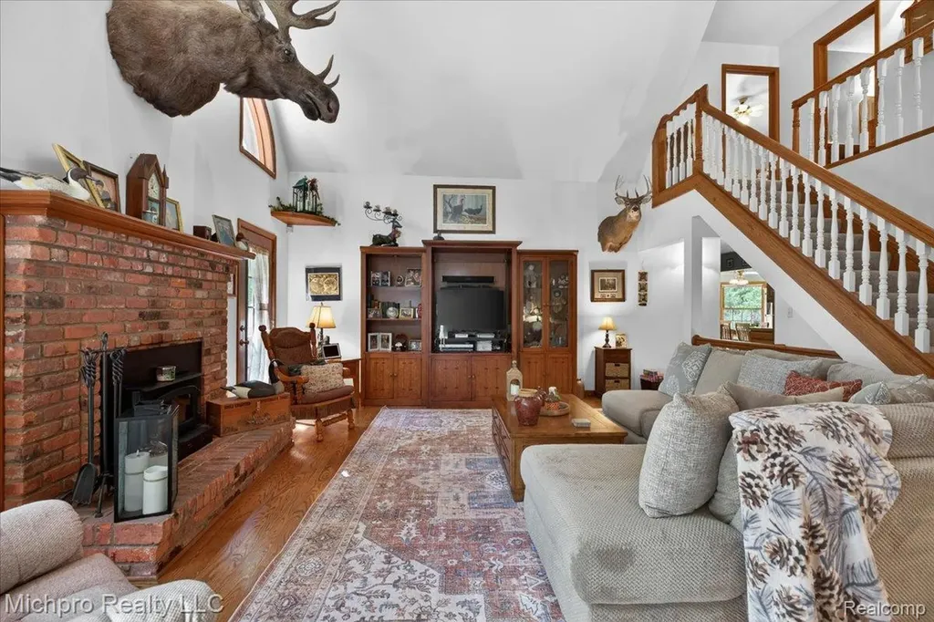 670 Green Creek Lane Brandon Charter Township MI 48371