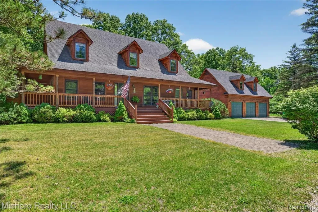670 Green Creek Lane Brandon Charter Township MI 48371