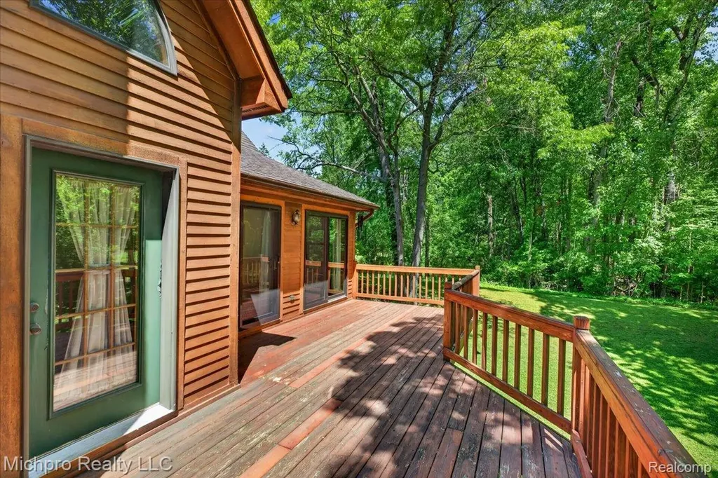 670 Green Creek Lane Brandon Charter Township MI 48371