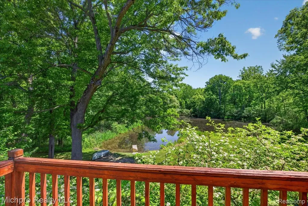 670 Green Creek Lane Brandon Charter Township MI 48371