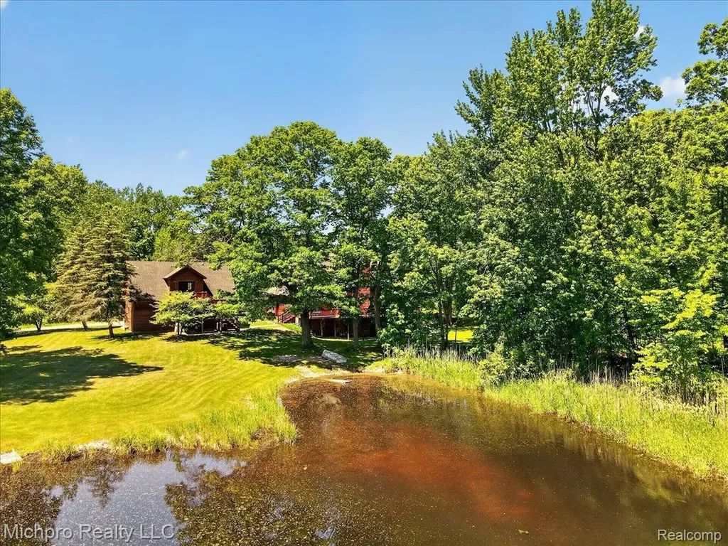670 Green Creek Lane Brandon Charter Township MI 48371