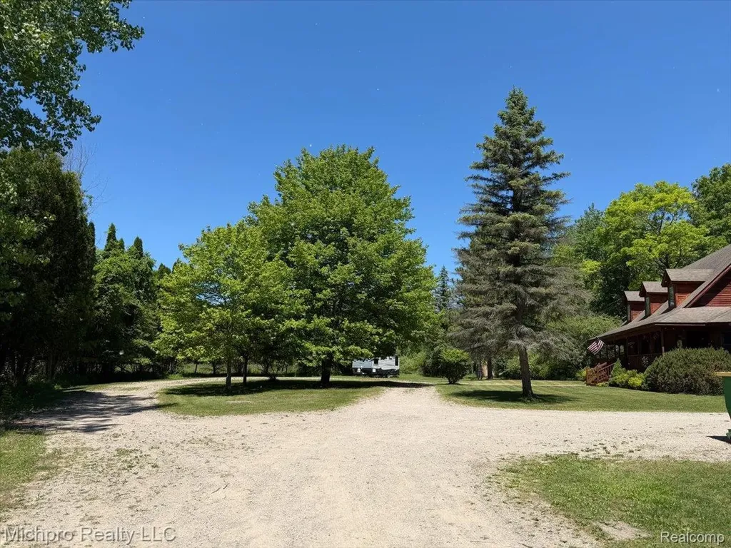 670 Green Creek Lane Brandon Charter Township MI 48371