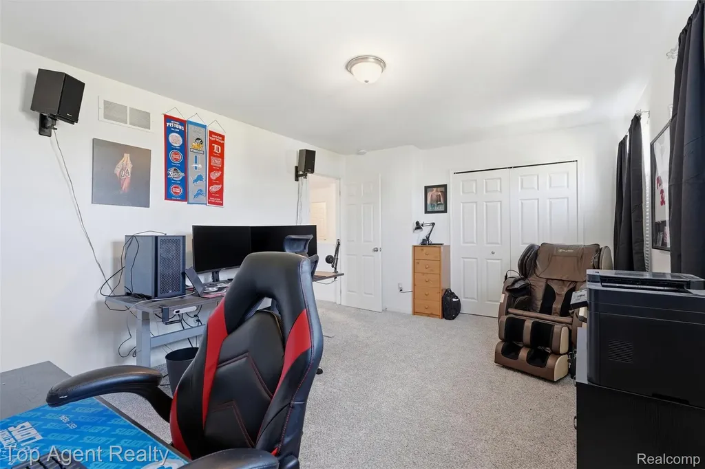 58286 Salt River Court New Haven Village MI 48048