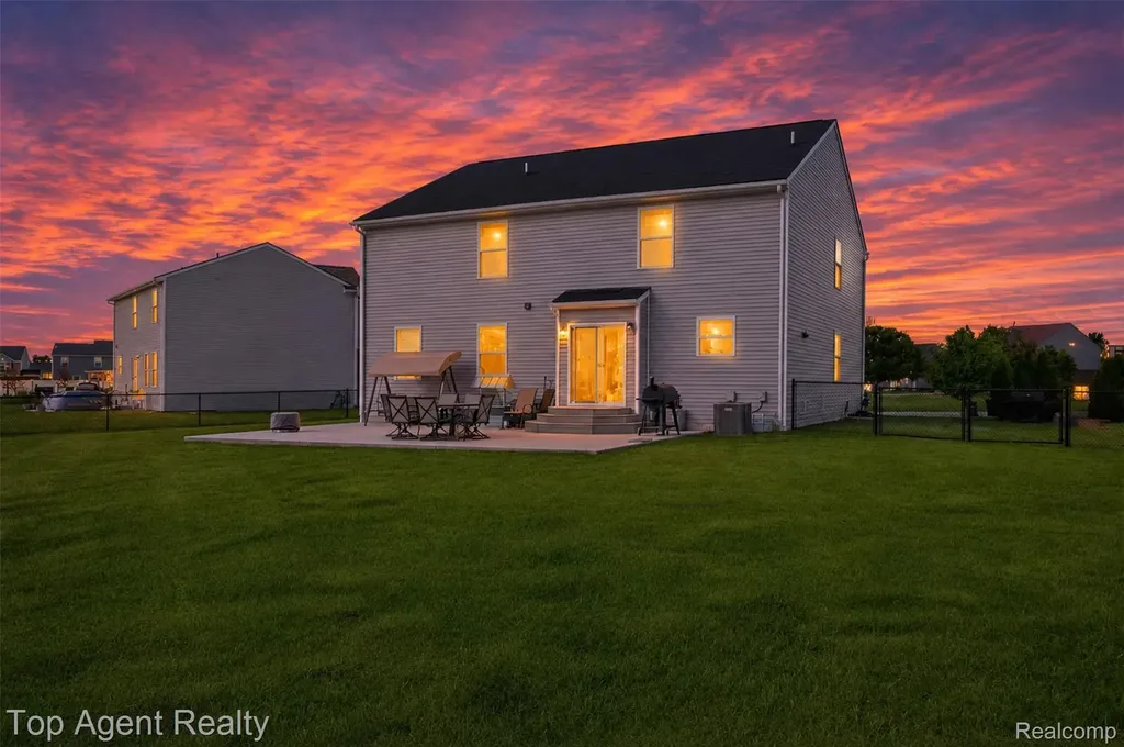 58286 Salt River Court New Haven Village MI 48048