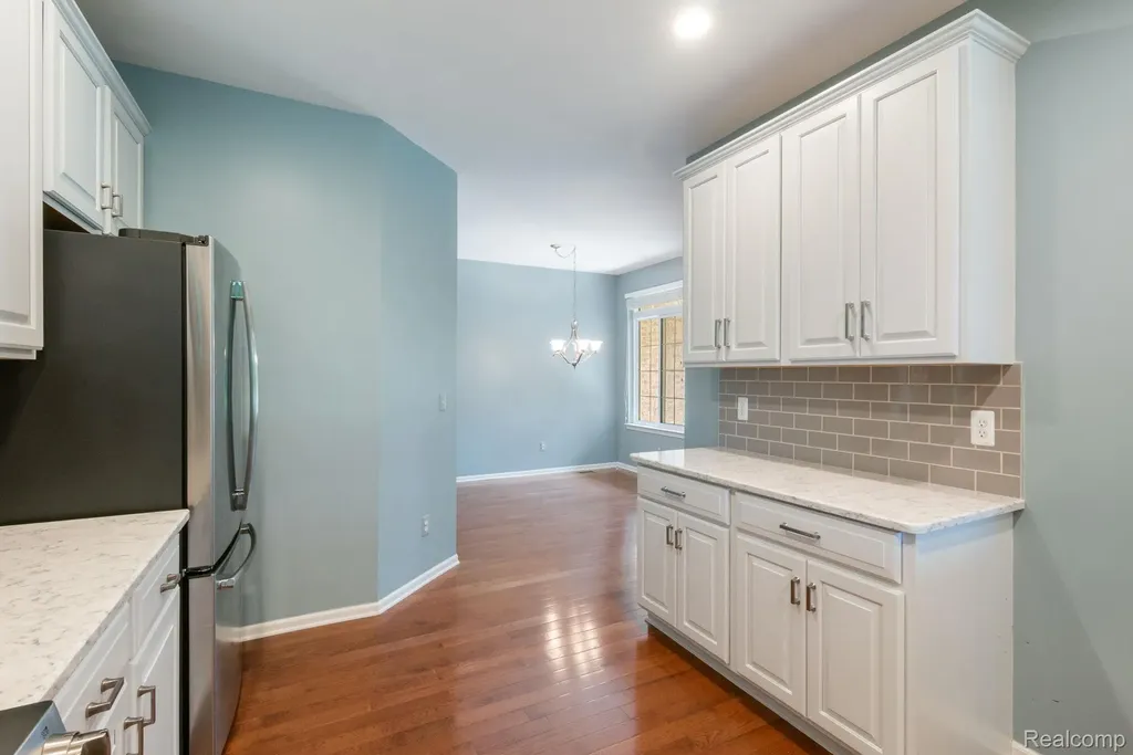 40658 Saint Louis Drive Clinton Charter Township MI 48038