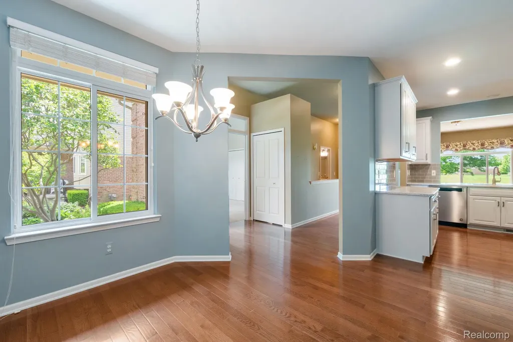 40658 Saint Louis Drive Clinton Charter Township MI 48038