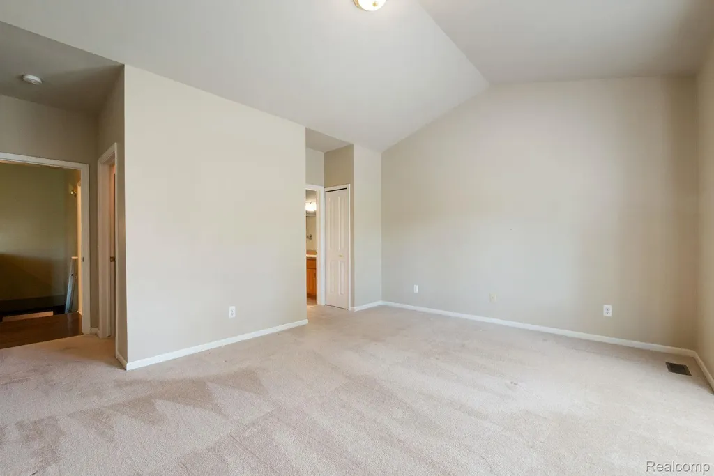 40658 Saint Louis Drive Clinton Charter Township MI 48038