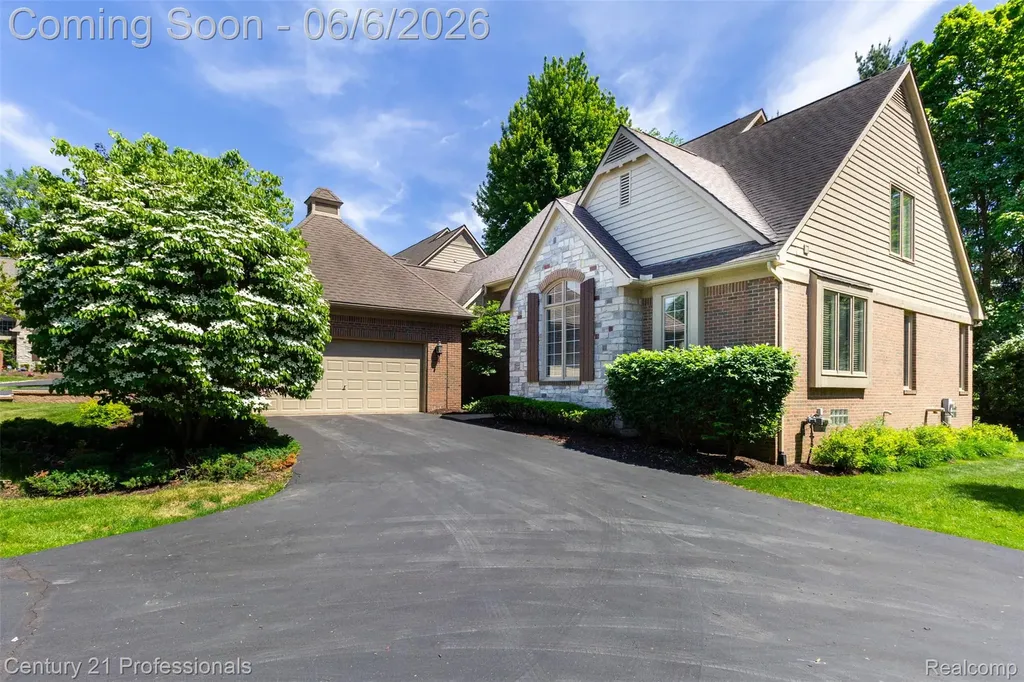 29401 Windmill Court Farmington Hills City MI 48334