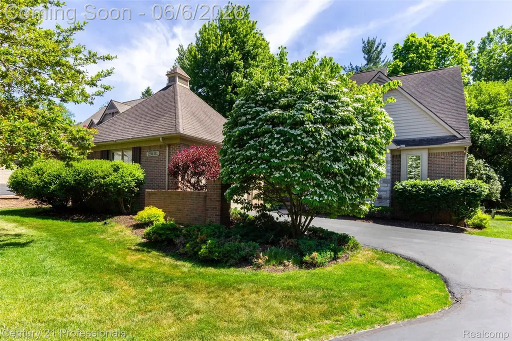 29401 Windmill Court Farmington Hills City MI 48334