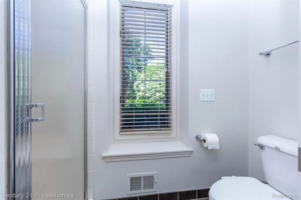 29401 Windmill Court Farmington Hills City MI 48334